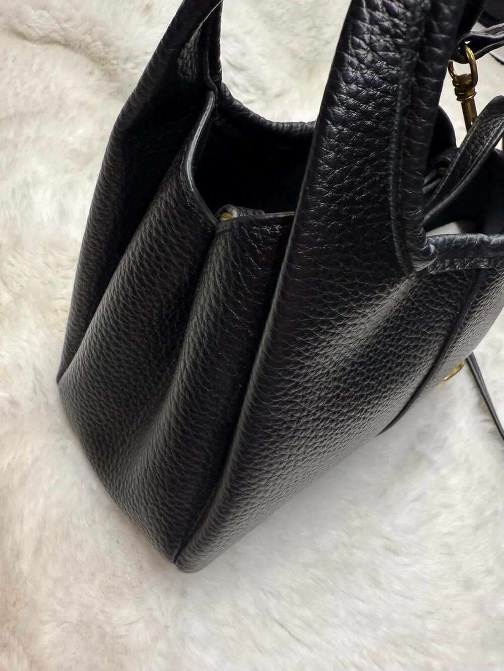 Coach Lana Shoulder Bag 19 Black Pebble Leather + Dust Bag - Picture 4 of 9